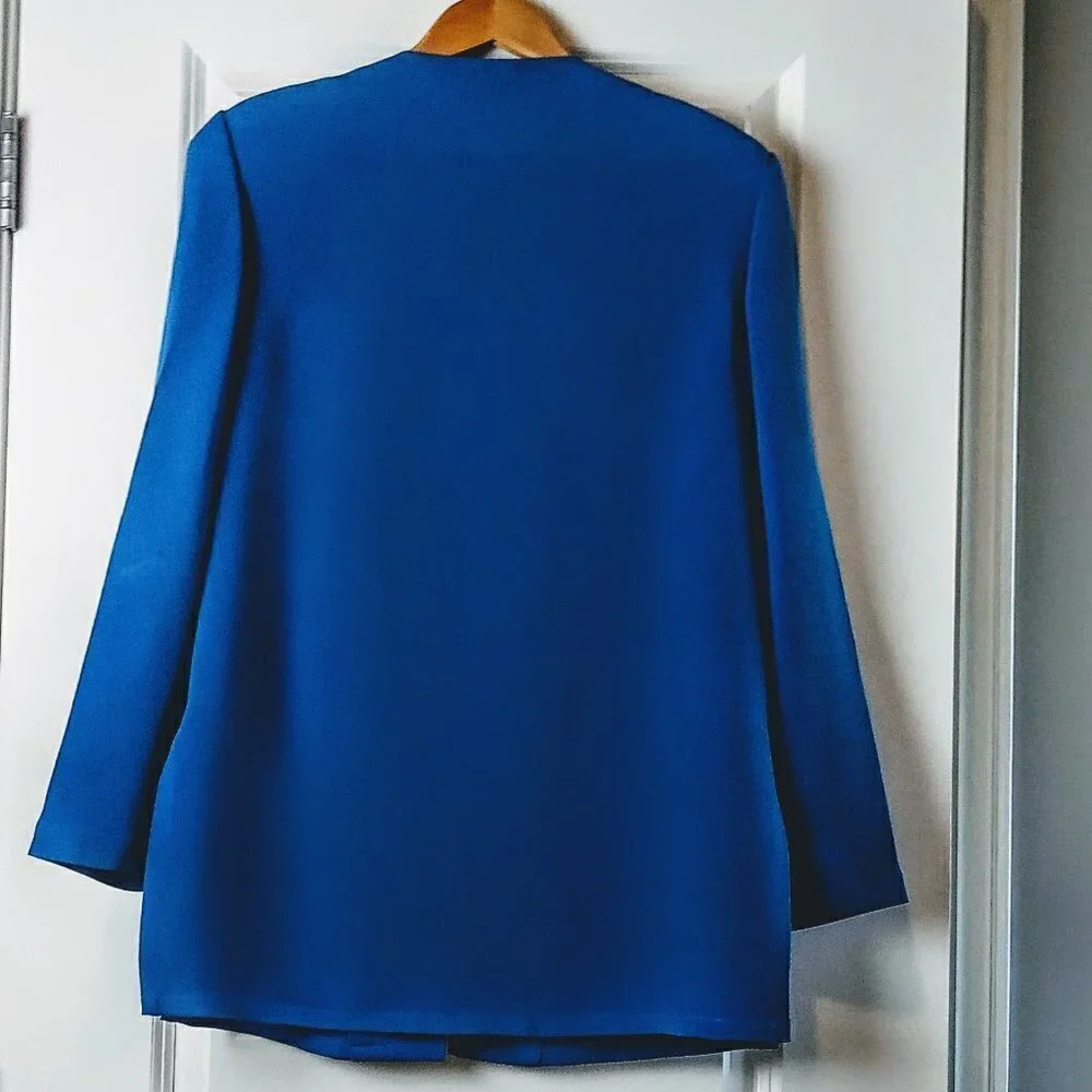 Adrianna Papell luxurious unlined